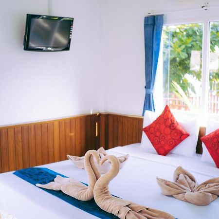 Amity Beach Resort Maret エクステリア 写真