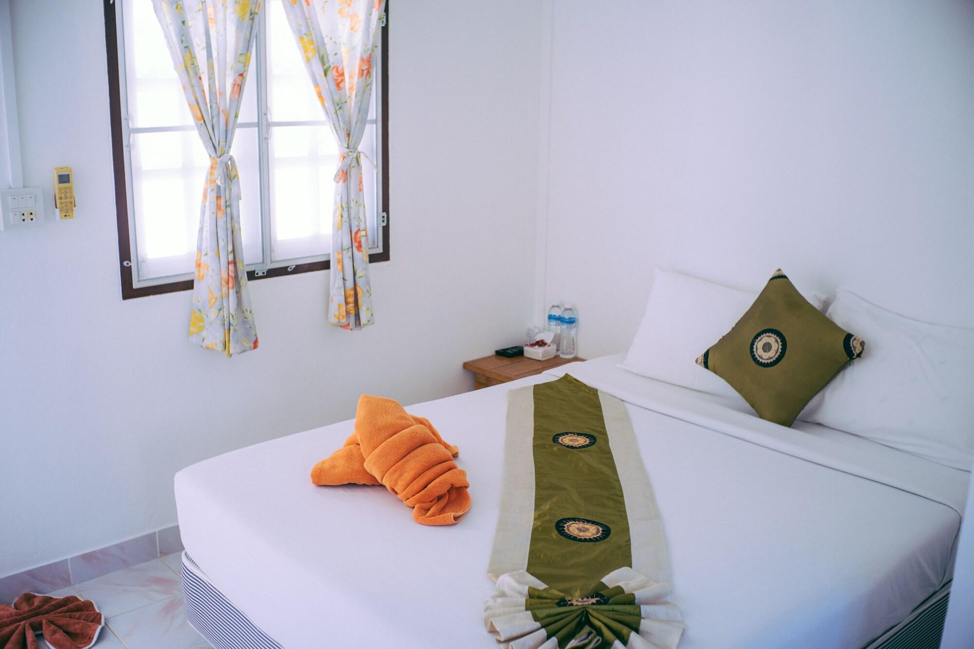 Amity Beach Resort Maret エクステリア 写真