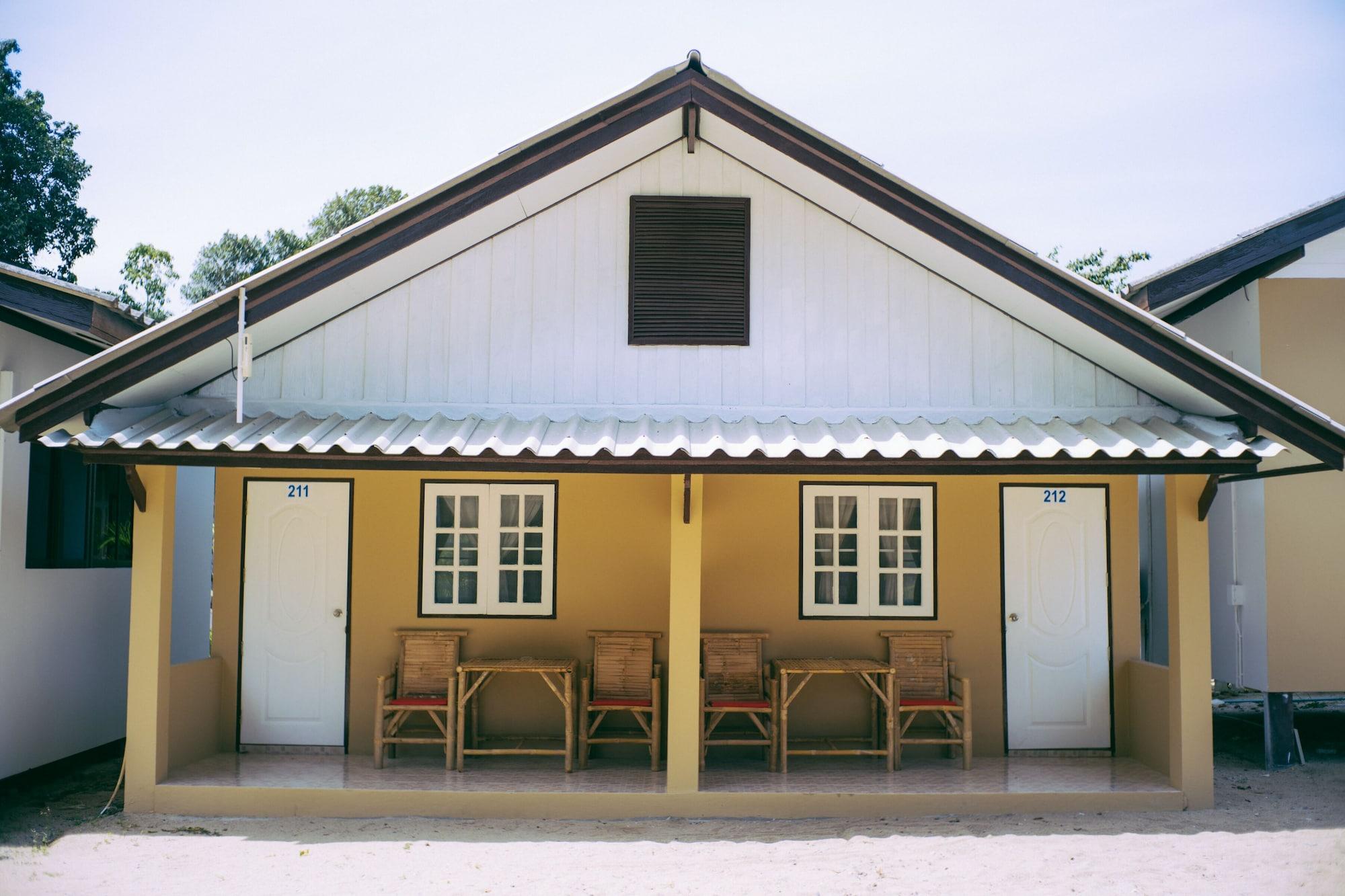 Amity Beach Resort Maret エクステリア 写真