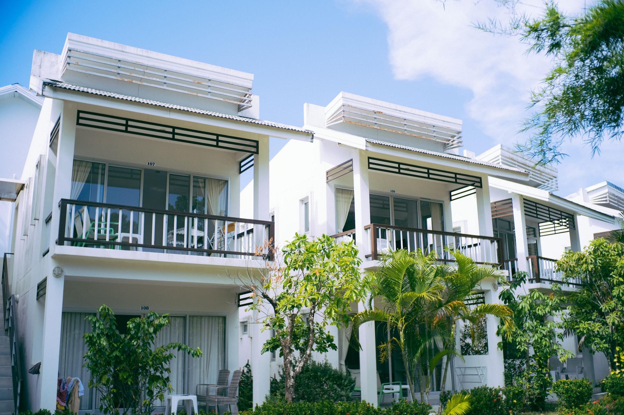 Amity Beach Resort Maret エクステリア 写真