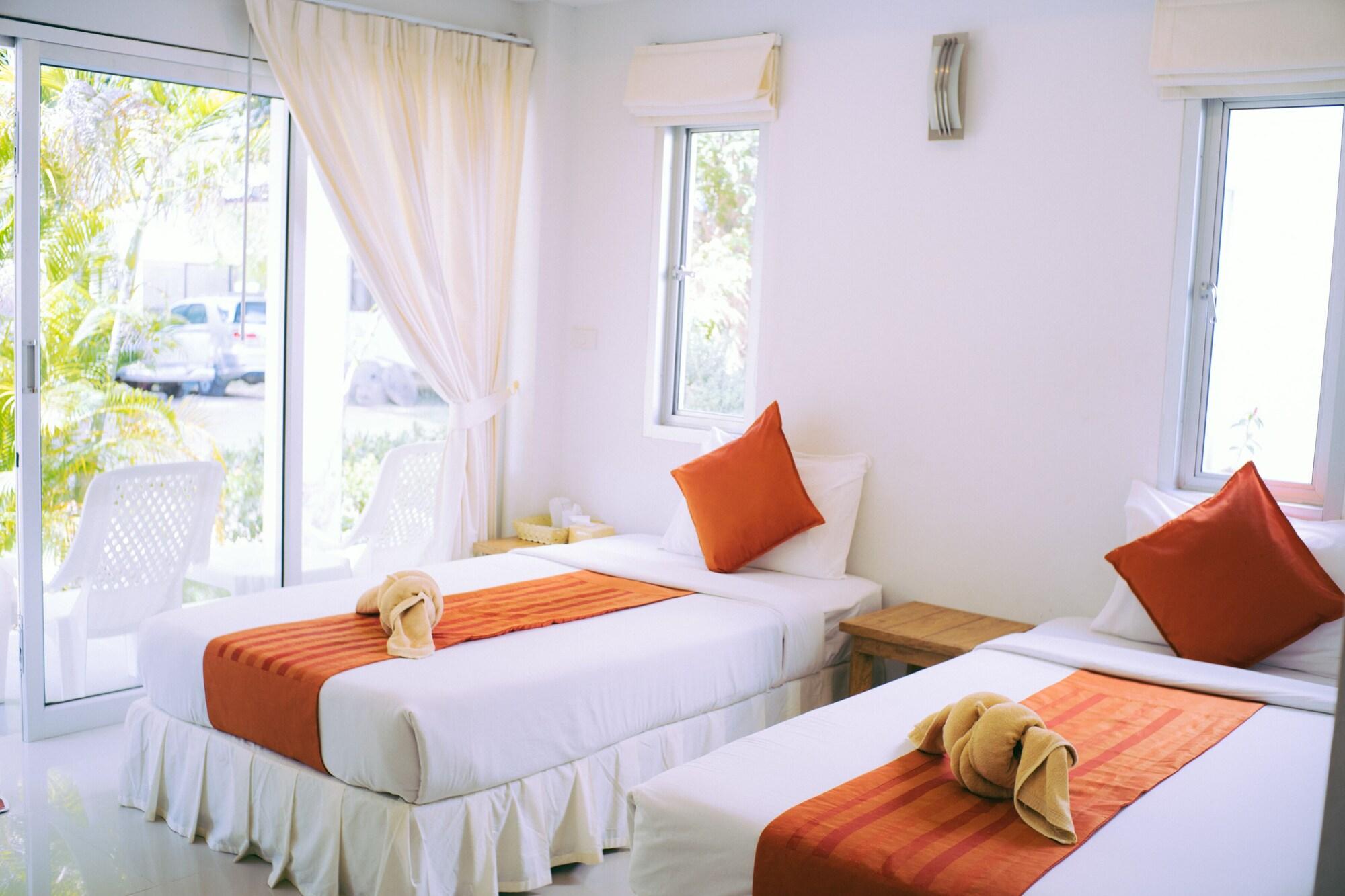 Amity Beach Resort Maret エクステリア 写真