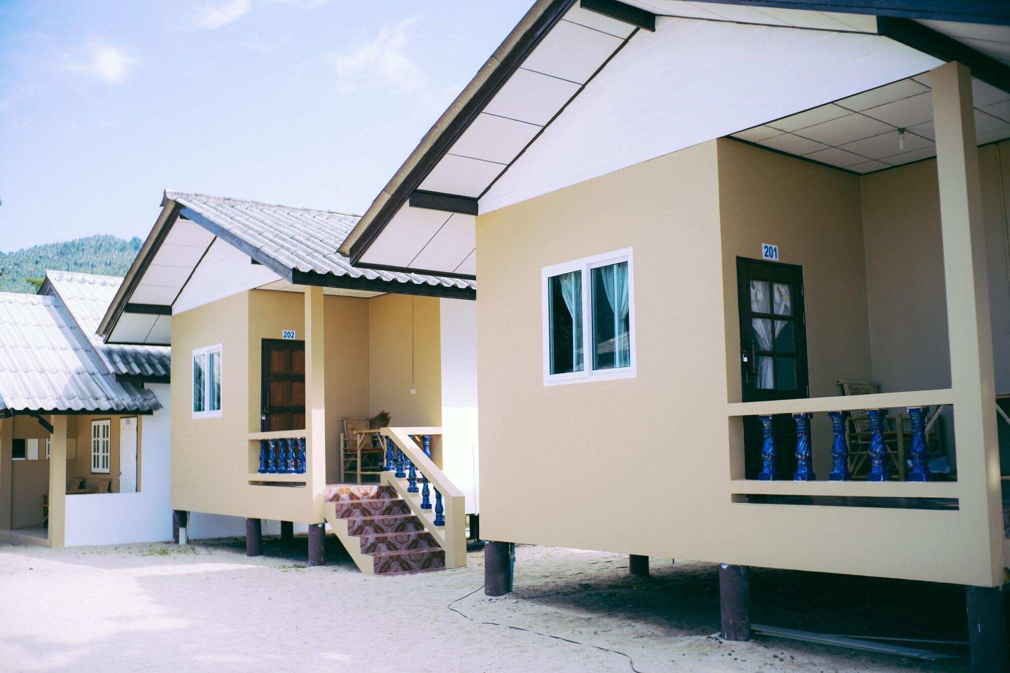 Amity Beach Resort Maret エクステリア 写真