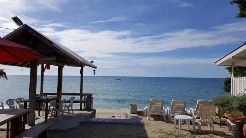 Amity Beach Resort Maret エクステリア 写真