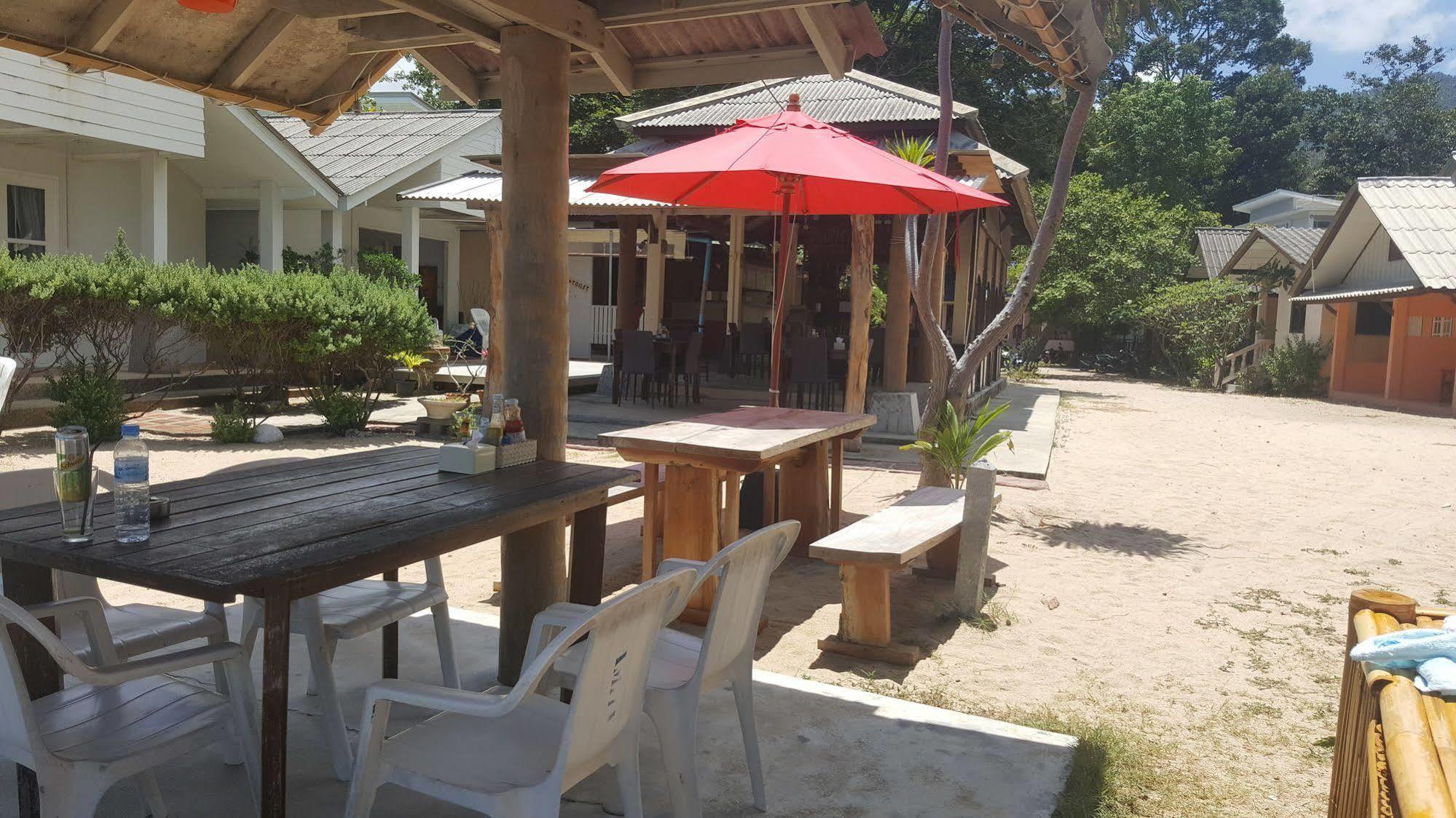 Amity Beach Resort Maret エクステリア 写真