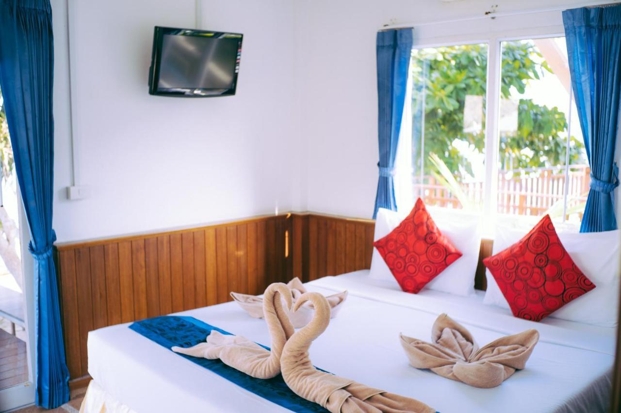 Amity Beach Resort Maret エクステリア 写真